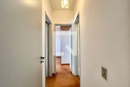 Corredor de apartamento à venda com 2 quartos, 75m² em Vila Clementino, São Paulo