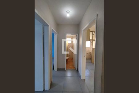 Corredor  de apartamento para alugar com 2 quartos, 61m² em Vila Liviero, São Paulo