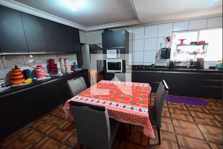 Casa à venda com 11 quartos, 432m² em Jardim Petropolis, Goiânia