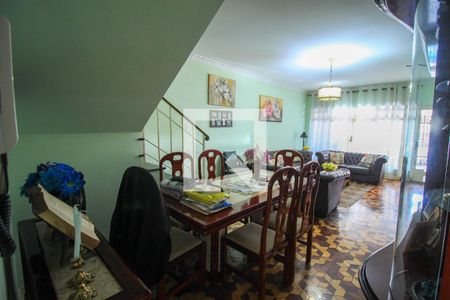 Casa à venda com 3 quartos, 120m² em Água Rasa, São Paulo