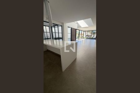 Sala de casa de condomínio à venda com 4 quartos, 470m² em Alphaville, Santana de Parnaíba