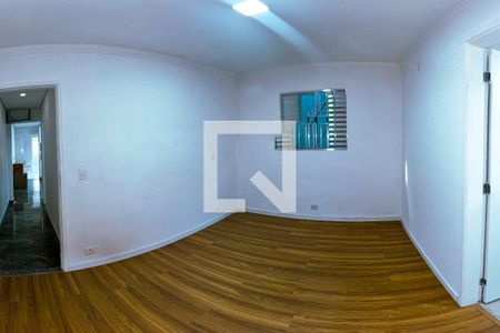 Casa para alugar com 3 quartos, 82m² em Jardim Santa Terezinha, Taboão da Serra
