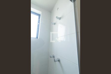 Banheiro de kitnet/studio à venda com 1 quarto, 32m² em Água Verde, Curitiba