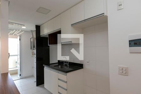  COZINHA + ÁREA DE SERVIÇO de apartamento para alugar com 2 quartos, 62m² em Centro, Campinas