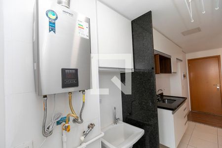 COZINHA + ÁREA DE SERVIÇO de apartamento para alugar com 2 quartos, 62m² em Centro, Campinas