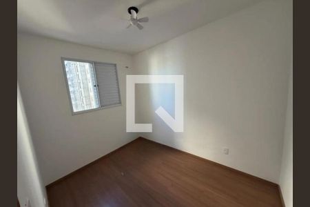 Quarto de apartamento para alugar com 1 quarto, 53m² em Jardim Patricia, Uberlândia
