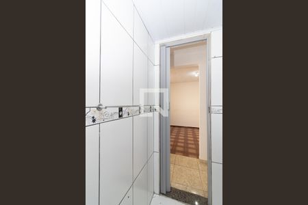Banheiro de apartamento para alugar com 1 quarto, 60m² em Realengo, Rio de Janeiro