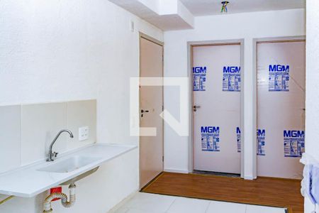 Cozinha de apartamento para alugar com 2 quartos, 46m² em Fazenda da Juta, São Paulo