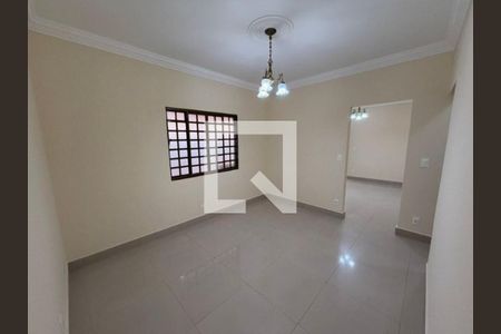 Sala de casa para alugar com 3 quartos, 230m² em Santa Mônica, Uberlândia