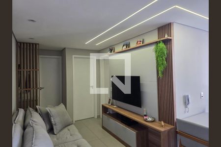 Sala  de apartamento à venda com 2 quartos, 43m² em Vila Rosalia, Guarulhos
