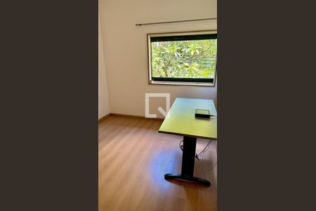 Quarto de casa à venda com 6 quartos, 185m² em Campo Belo, São Paulo