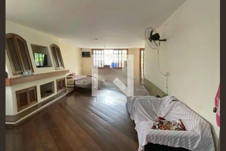 Casa à venda com 10 quartos, 506m² em Pinheiros, São Paulo