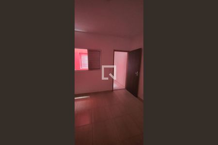 Quarto de casa à venda com 4 quartos, 120m² em Jardim Santa Adelia, São Paulo
