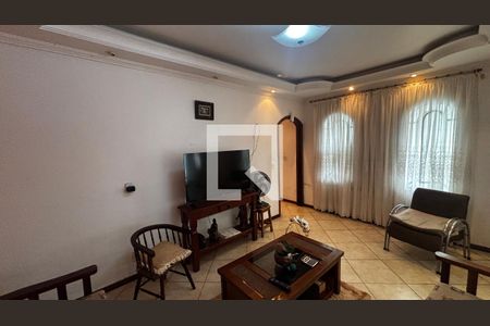Sala de casa à venda com 4 quartos, 233m² em Utinga, Santo André