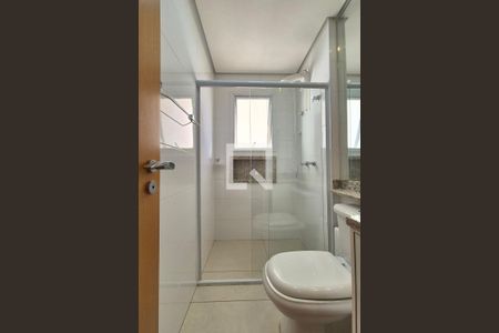 Banheiro de apartamento para alugar com 3 quartos, 90m² em Parque Industrial, Campinas