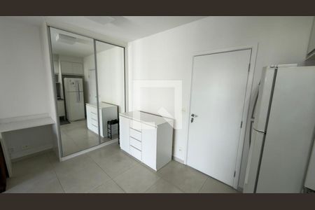 Sala/Quarto/Cozinha de kitnet/studio à venda com 1 quarto, 38m² em Campo Belo, São Paulo