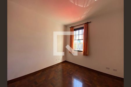 Casa para alugar com 5 quartos, 247m² em Vila Ipojuca, São Paulo