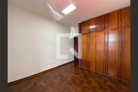 Casa para alugar com 5 quartos, 247m² em Vila Ipojuca, São Paulo