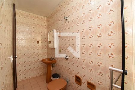 Banheiro da Suíte de apartamento para alugar com 3 quartos, 161m² em Centro, Curitiba