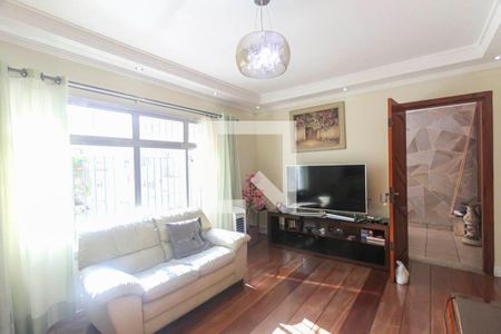 Sala de casa para alugar com 3 quartos, 150m² em Vila Ivone, São Paulo