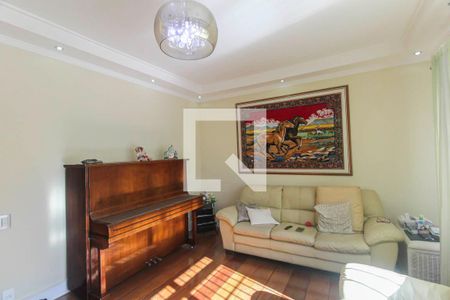 Sala de casa para alugar com 3 quartos, 150m² em Vila Ivone, São Paulo