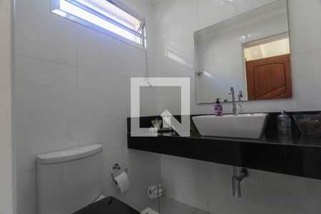 Lavabo de casa para alugar com 3 quartos, 150m² em Vila Ivone, São Paulo