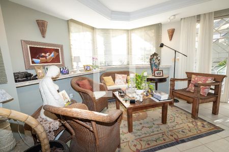 Sala de casa à venda com 3 quartos, 350m² em Chácara das Pedras, Porto Alegre