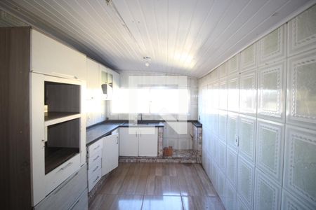 Cozinha de casa à venda com 3 quartos, 100m² em Rubem Berta, Porto Alegre