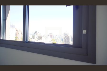 Janelas automatizadas  de apartamento para alugar com 3 quartos, 227m² em Auxiliadora, Porto Alegre