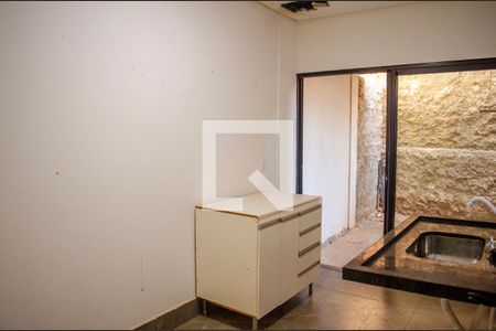Cozinha de casa para alugar com 2 quartos, 100m² em Vila Jardim Vitoria, Goiânia