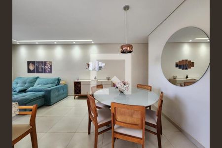 Casa à venda com 2 quartos, 87m² em Nacional, Contagem
