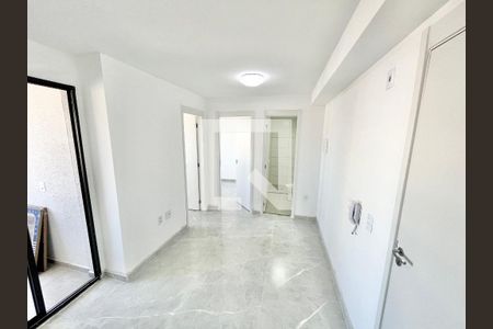 Sala/Cozinha de apartamento para alugar com 2 quartos, 37m² em Jardim Cachoeira, São Paulo
