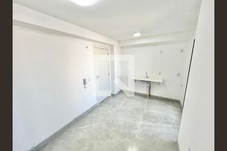 Sala/Cozinha de apartamento para alugar com 2 quartos, 37m² em Jardim Cachoeira, São Paulo