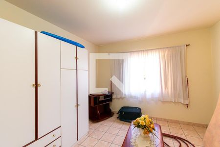 Quarto 2 de casa à venda com 2 quartos, 120m² em Vila Tolstoi, São Paulo