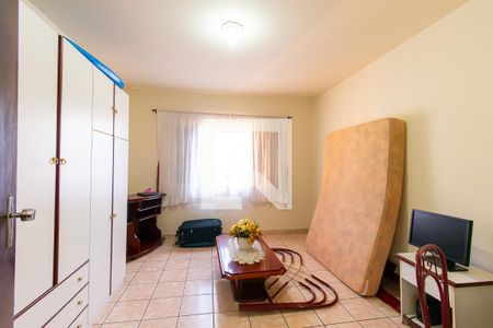 Quarto 2 de casa à venda com 2 quartos, 120m² em Vila Tolstoi, São Paulo