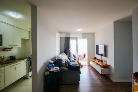 Sala de apartamento para alugar com 3 quartos, 81m² em Vila Isa, São Paulo