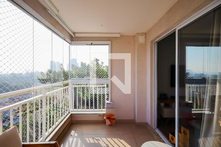 Varanda de apartamento para alugar com 3 quartos, 81m² em Vila Isa, São Paulo