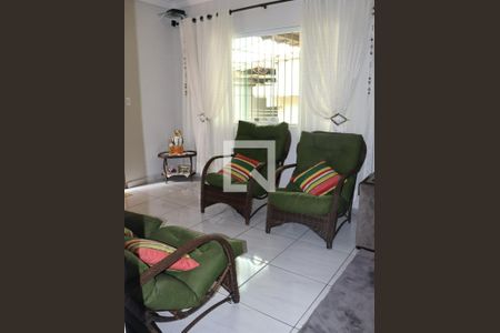 Casa à venda com 3 quartos, 353m² em Parque das Nações, Santo André