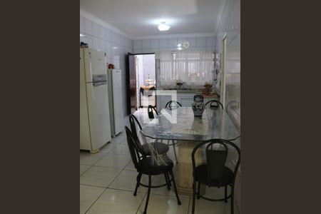 Casa à venda com 3 quartos, 353m² em Parque das Nações, Santo André