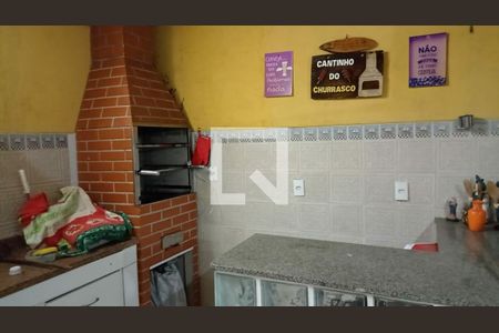 Casa à venda com 4 quartos, 230m² em Vila Palmares, São Bernardo do Campo