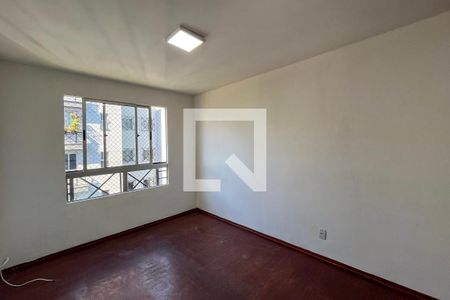 Sala de apartamento para alugar com 2 quartos, 64m² em Parque Bristol, São Paulo