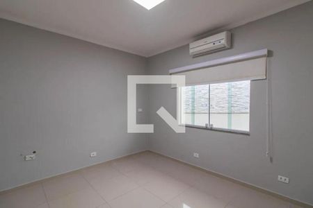 Casa à venda com 4 quartos, 300m² em Parque Santo Antonio, Guarulhos
