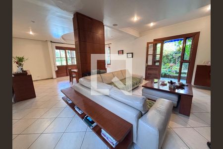 Sala de casa de condomínio à venda com 4 quartos, 960m² em Barra da Tijuca, Rio de Janeiro