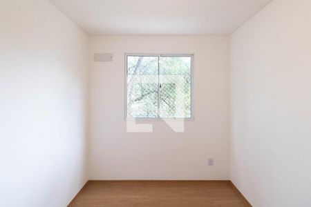 Quarto 1 de apartamento para alugar com 2 quartos, 41m² em Inhoaíba, Rio de Janeiro