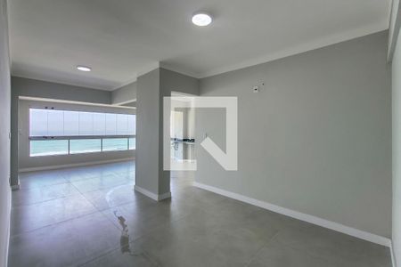 Sala de apartamento para alugar com 3 quartos, 103m² em Guilhermina, Praia Grande