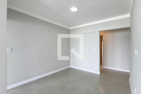 Sala de apartamento para alugar com 3 quartos, 103m² em Guilhermina, Praia Grande