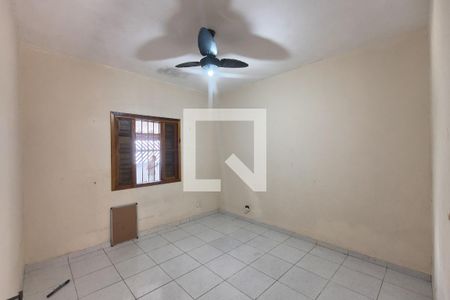 Quarto 2 de casa para alugar com 3 quartos, 125m² em Vila Tupi, Praia Grande