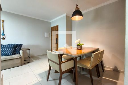 Sala de apartamento para alugar com 2 quartos, 86m² em Guilhermina, Praia Grande