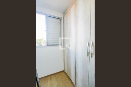 Quarto 2 de apartamento para alugar com 2 quartos, 47m² em Vila Homero Thon, Santo André