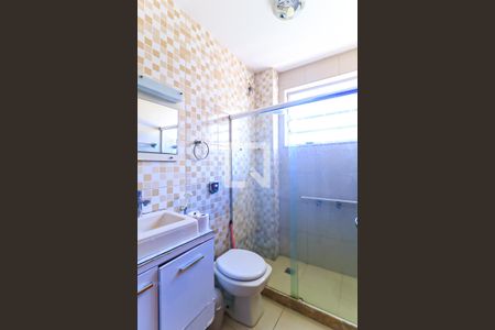 Banheiro de apartamento à venda com 3 quartos, 120m² em Del Castilho, Rio de Janeiro